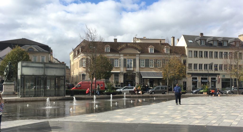 Hotel Grand Monarque Charthes Frankrig